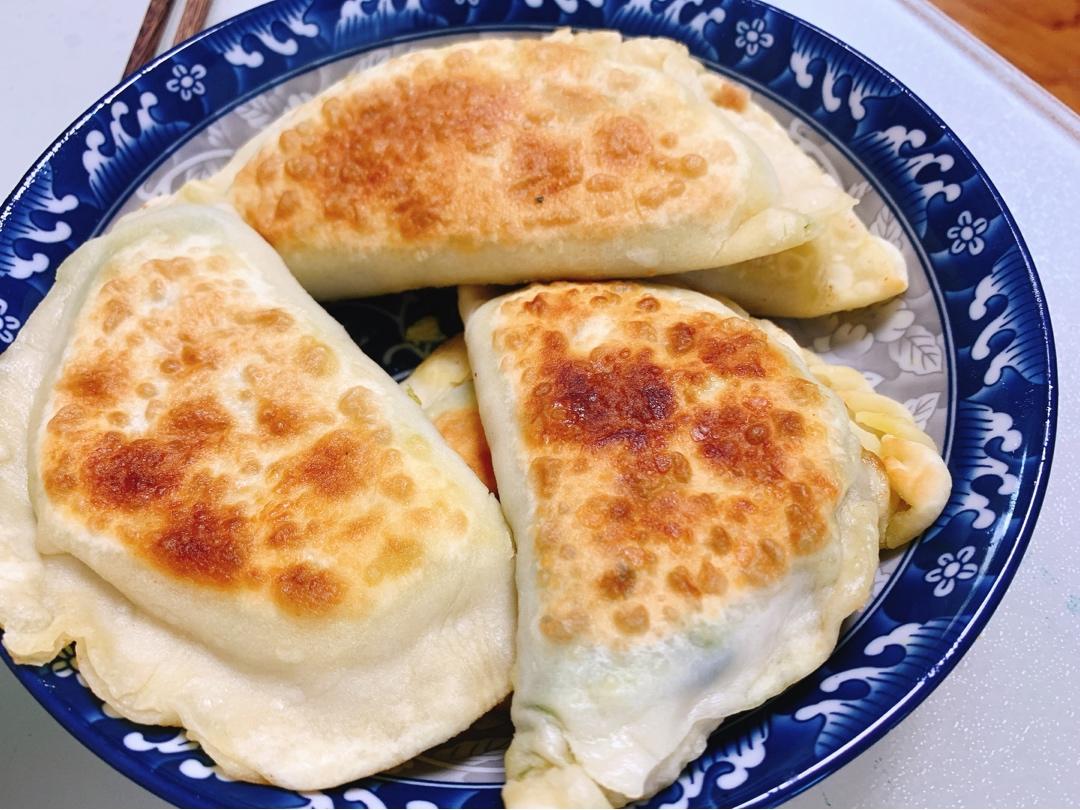 韭菜盒子（附锁边视频，超级详细版）