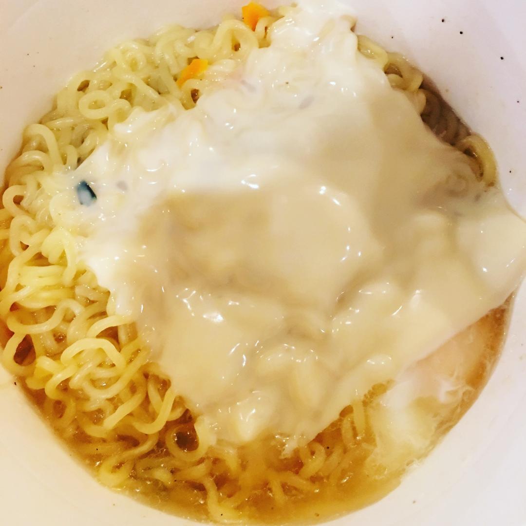 李小鹏微波炉泡面（李小鸟的独家）