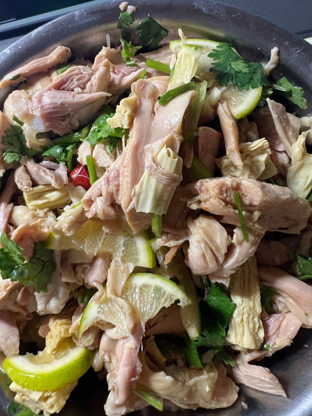 ㊙️酸辣开胃的柠檬手撕鸡腿肉！好吃不胖