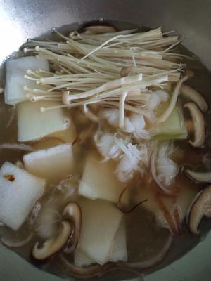 瘦身汤—低脂饱腹鲜虾杂菌汤的做法 步骤8