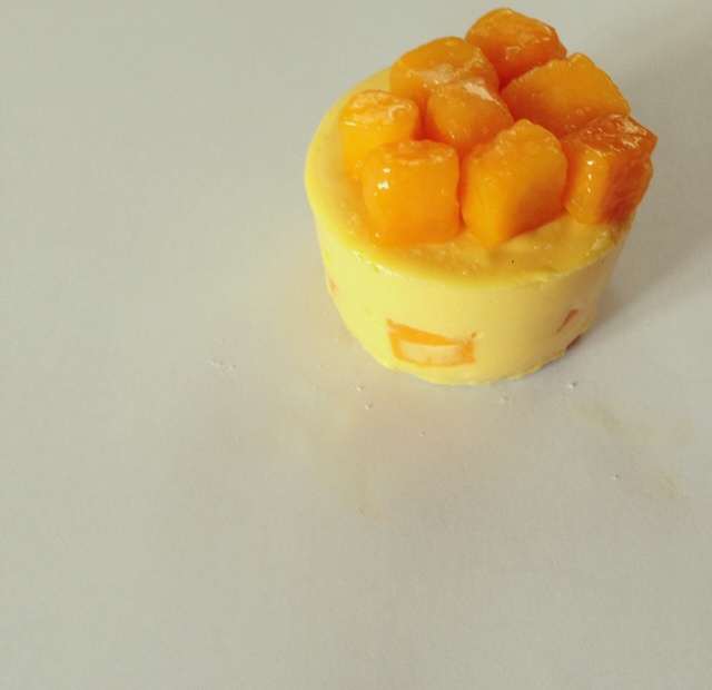 料超足的芒果慕斯蛋糕