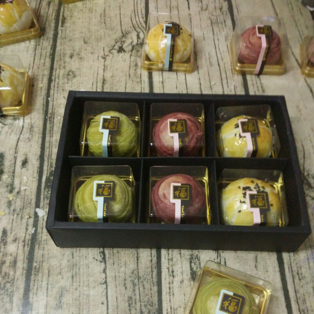 蛋黄酥~紫薯、抹茶、原味~花好月圆，中秋快乐~内附一次做六色蛋黄酥方法~