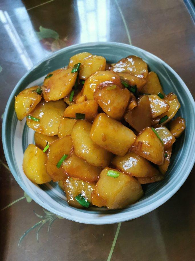 土豆🥔的灵魂吃法，烧土豆，孩子的最爱❤️