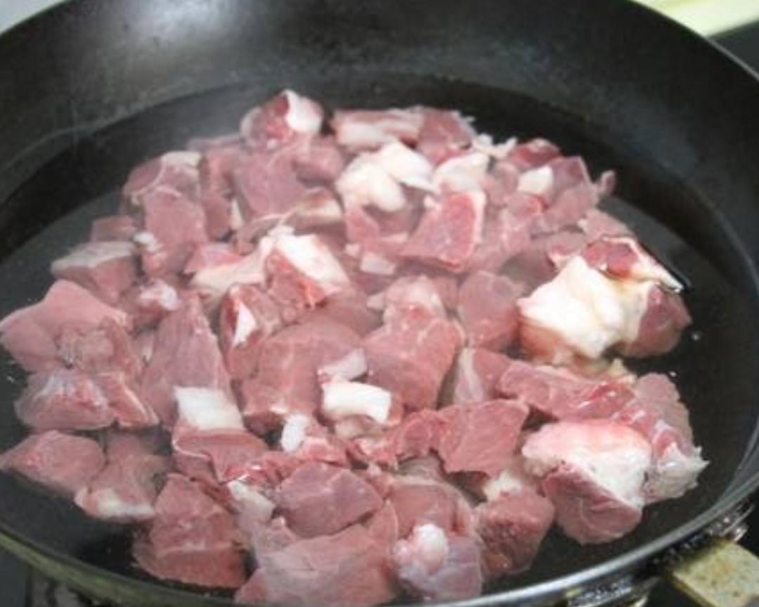 新手也能做的香辣土豆烧牛肉的做法 步骤2