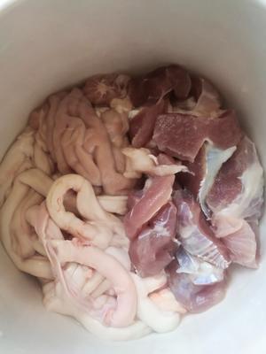 天麻炖猪脑汤的做法 步骤1