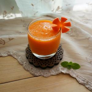 胡萝卜芒果汁的做法 步骤3