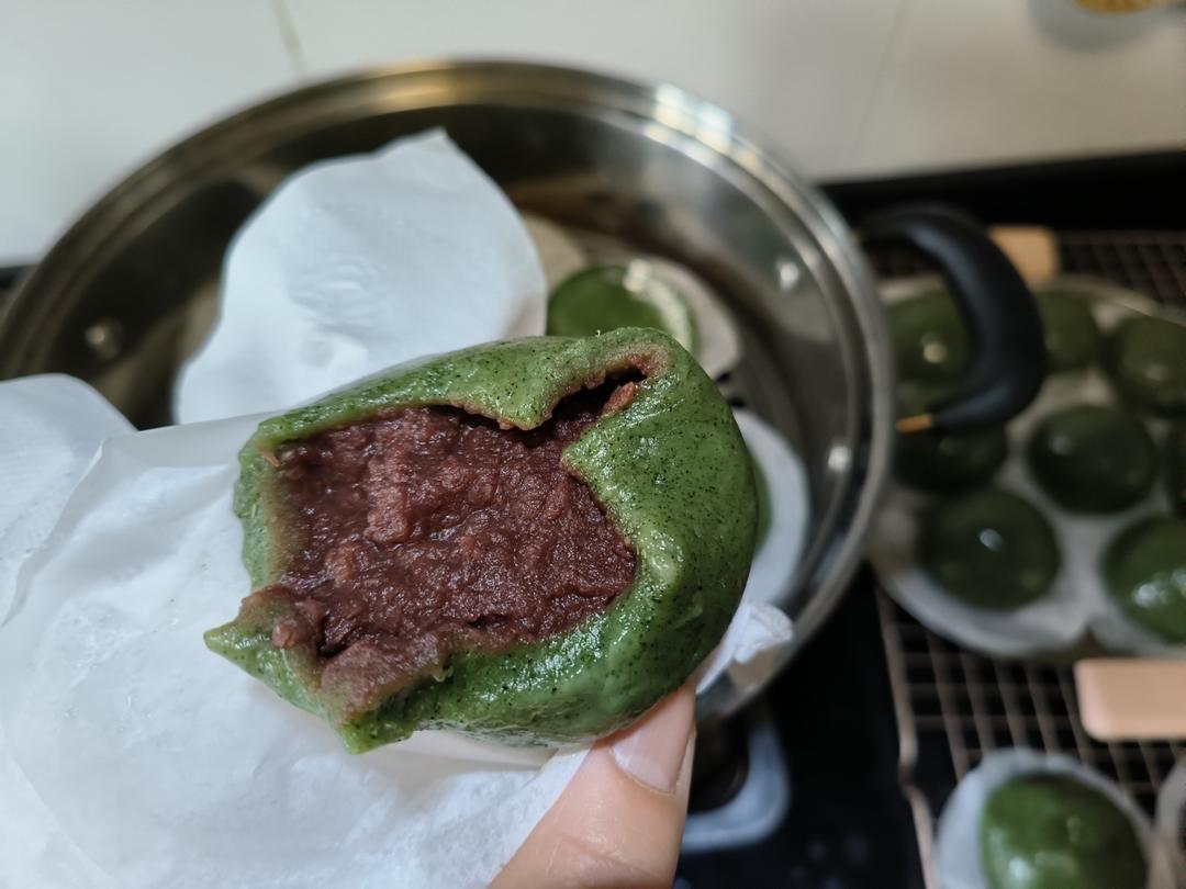 清明必吃的艾草青团