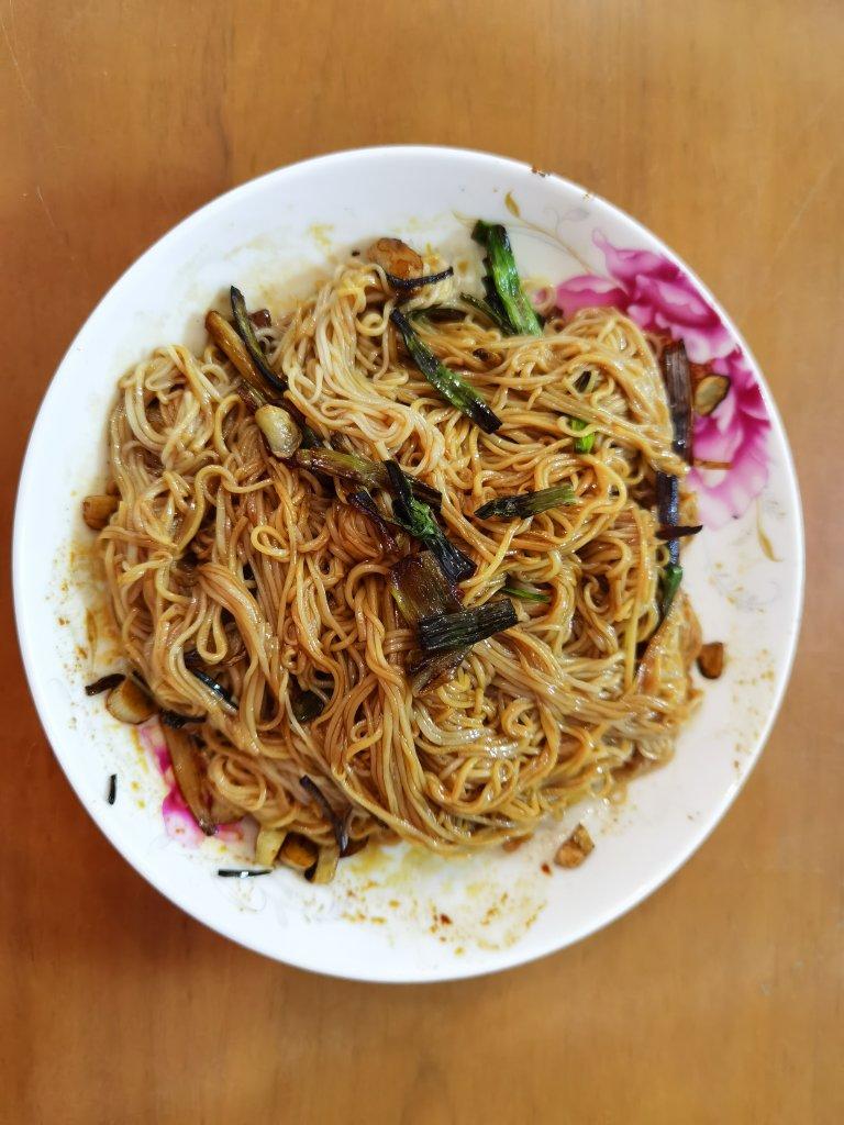 教你做香到舔盘子的灵魂葱油拌面🍜