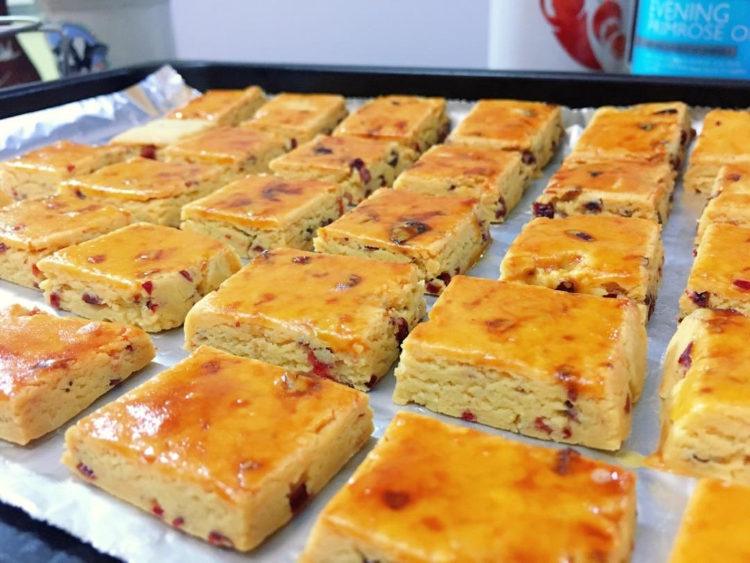 蔓越莓(葡萄)奶酥  适合给孩子的少糖配方😉