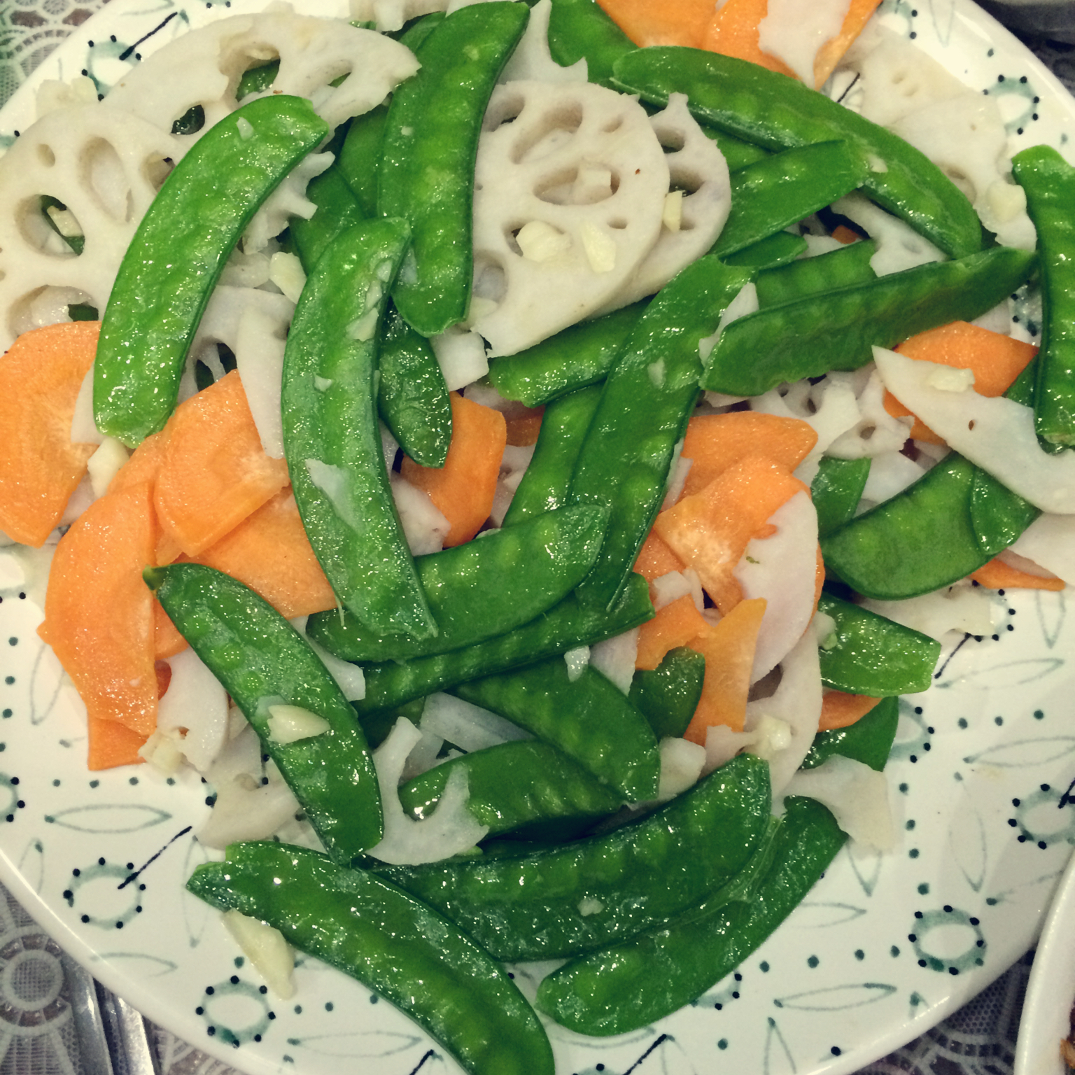 素菜也可以这么美—荷塘小炒