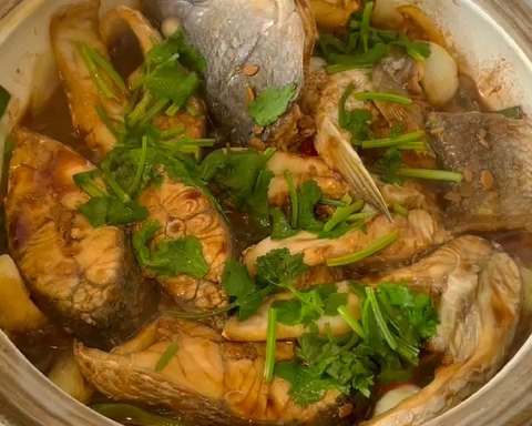 不加一滴水的砂锅鱼的做法 步骤10