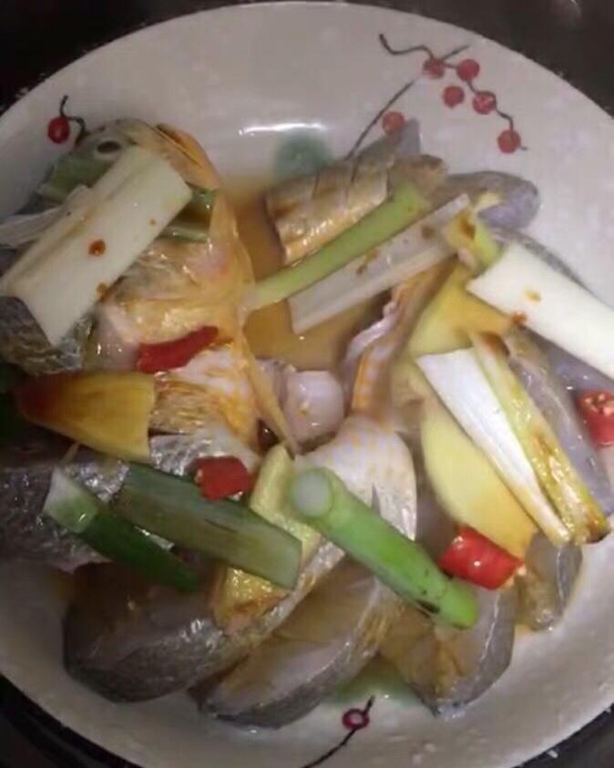 泰式青柠蒸鱼∣鲜嫩口感酸甜开胃