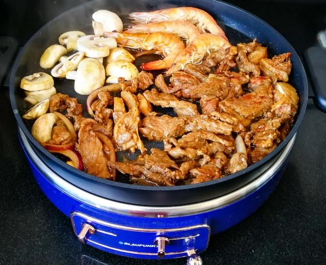 在家也能做美味的煎烤牛肉（德国蓝宝升降火锅煎烤盘美食）的做法