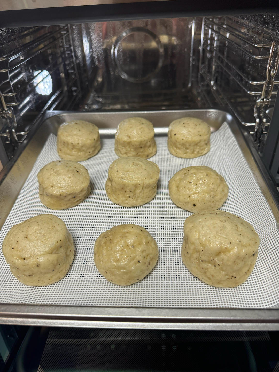 黑胡椒蒜香土豆馒头。  （自用）