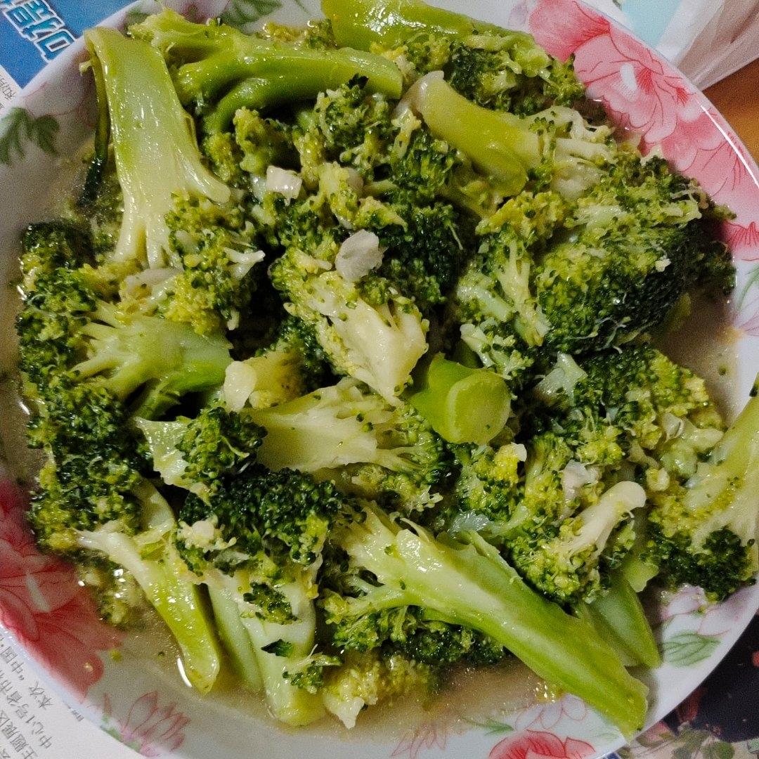 减脂最爱～蒜蓉西兰花