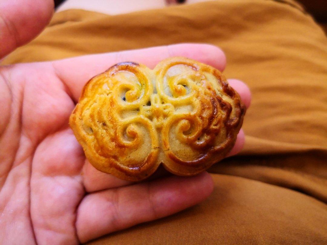金沙奶黄月饼