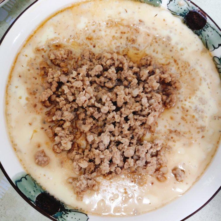 肉末蒸蛋羹：厨房小白都可以蒸出好吃的鸡蛋羹哟