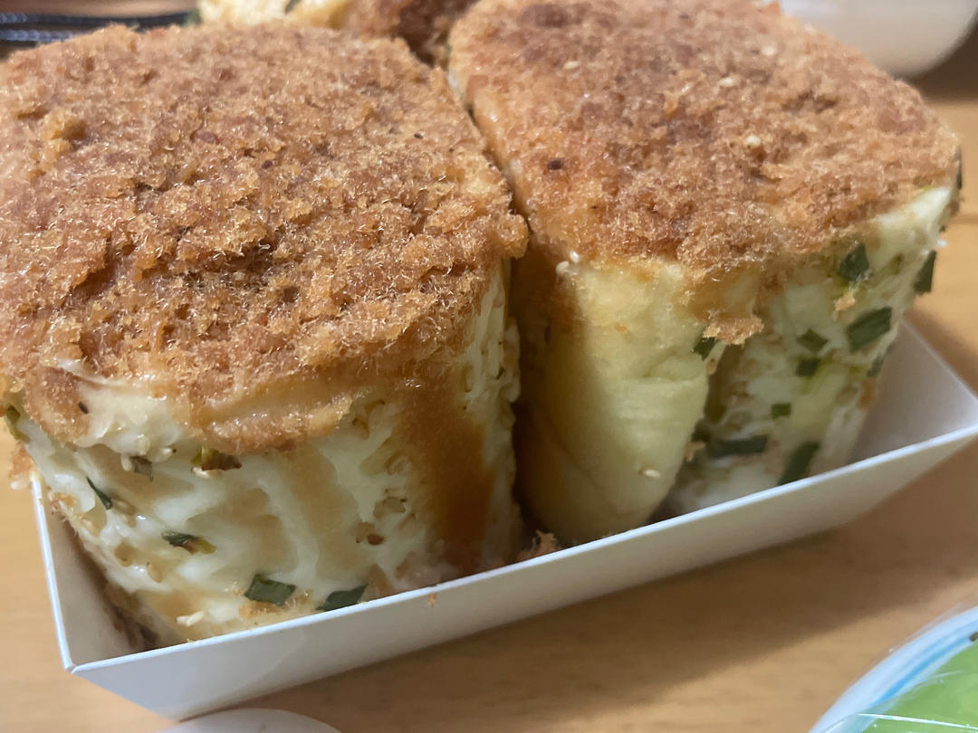 肉松面包卷