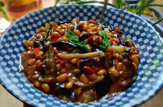 黄豆烧茄子