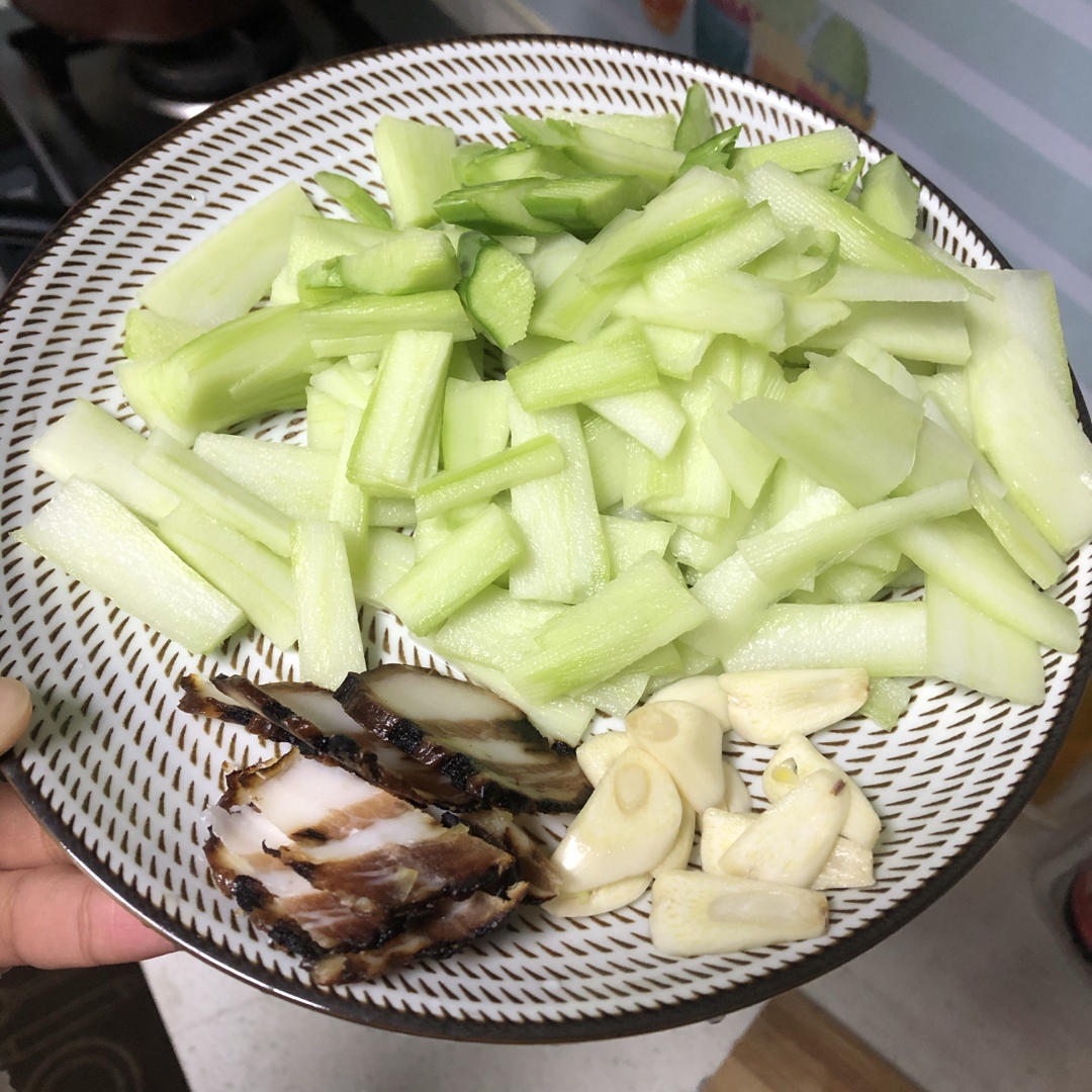 腊肉炒芥兰 | 家常菜