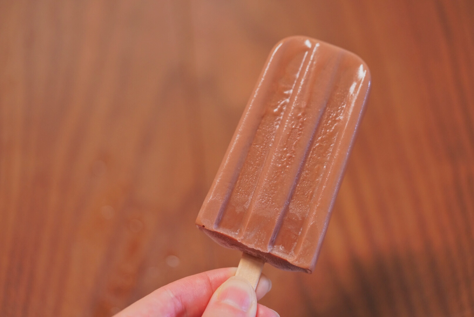 超简单的微波炉版巧克力冰棒
