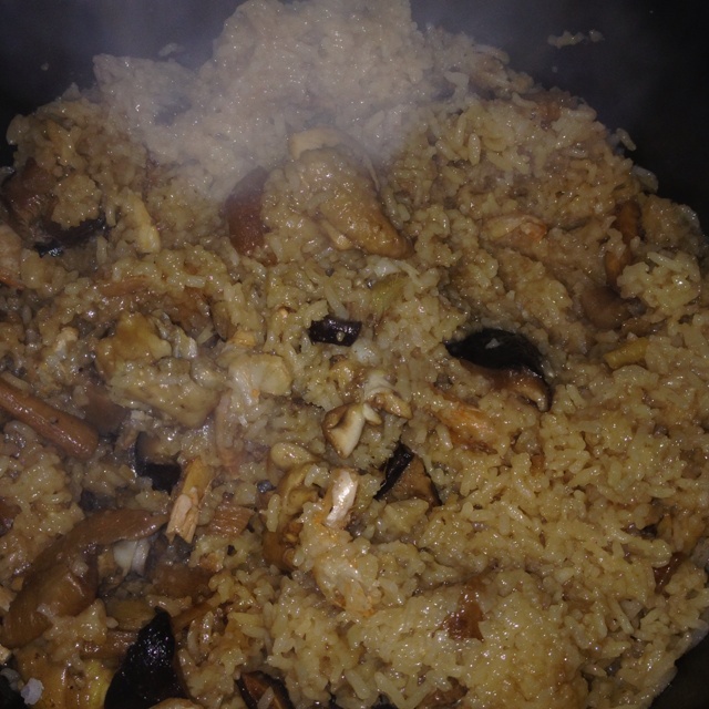 香菇萝卜干虾米焖饭