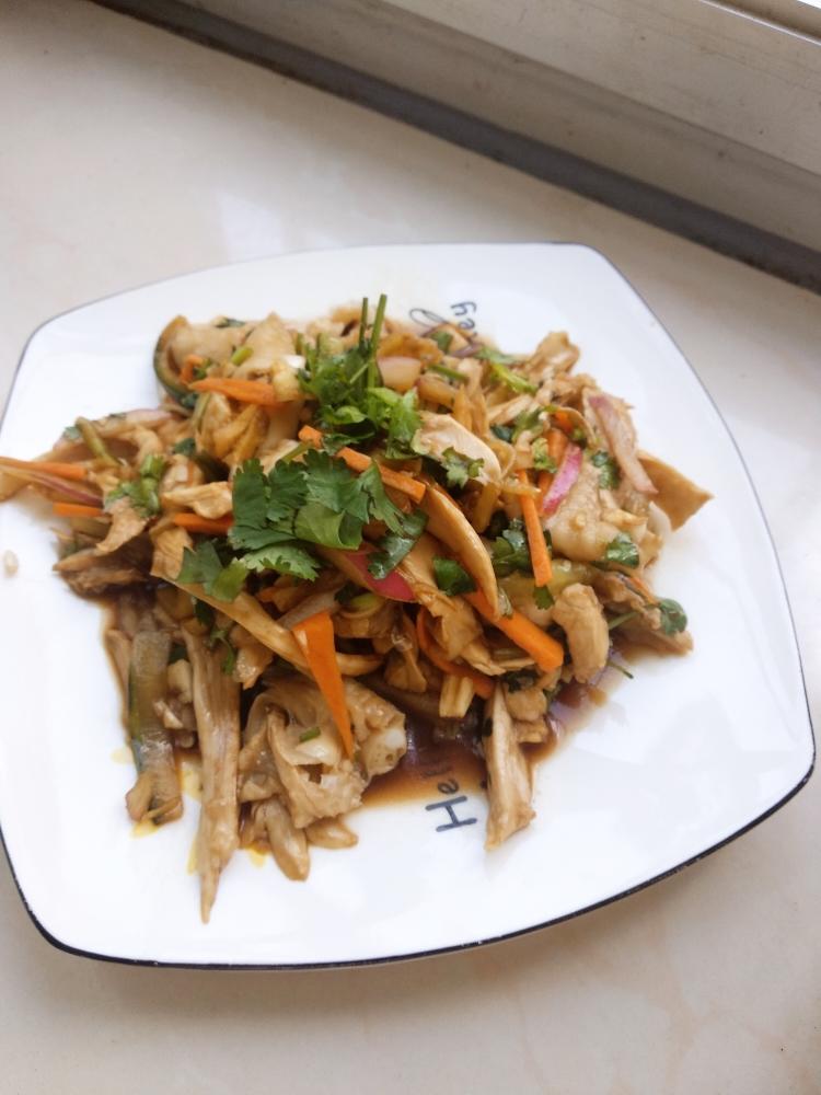 凉拌手撕鸡的做法