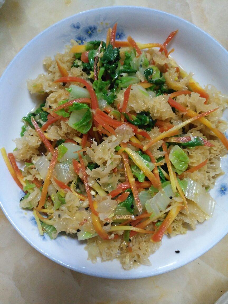 爽口银耳，凉拌白木耳