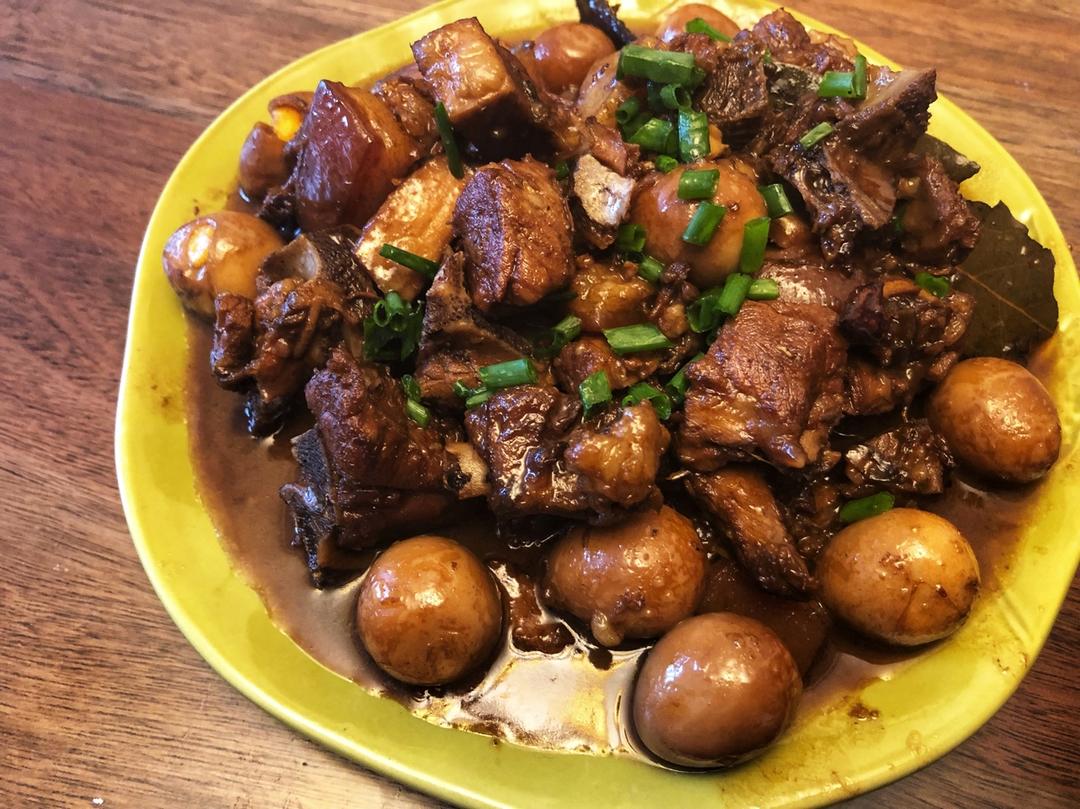 其实也不是很难的红烧肉烧蛋