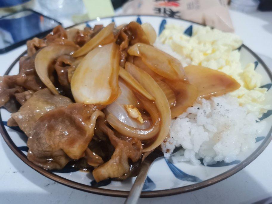 日式肥牛饭