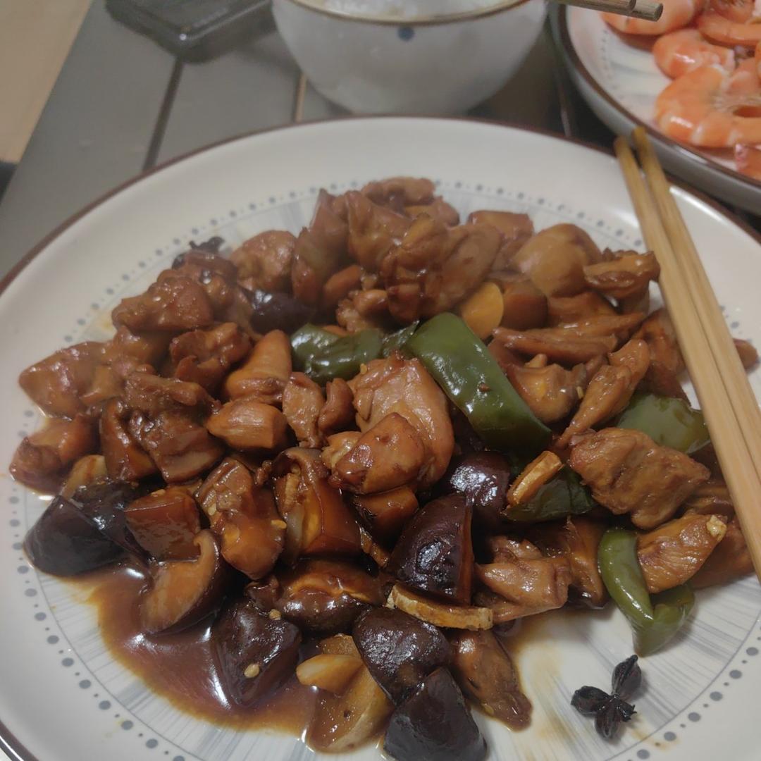 香菇炖鸡块