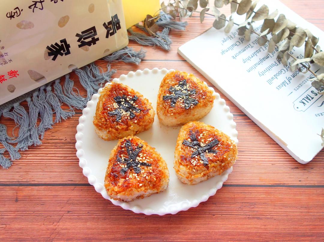 自制会爆浆的芝士饭团🍙好吃到哭❗️的做法