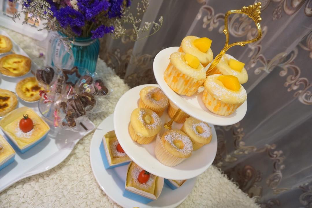 戚风杯子蛋糕^_^不开裂不回缩喔～