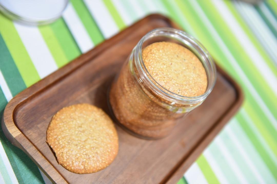 蛋清/蛋白消耗——芝麻瓦片（芝麻薄饼），从今天开始操心怎么消耗蛋黄吧ಠ_ಠ