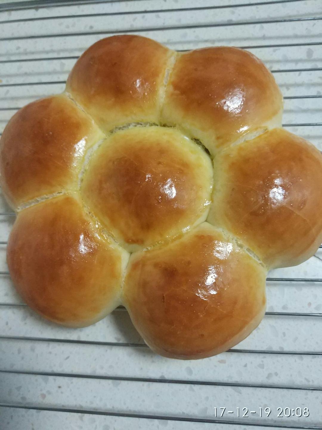 超软的牛奶小餐包