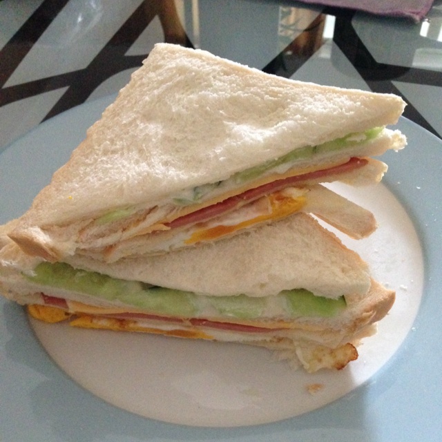 火腿芝士蛋三文治