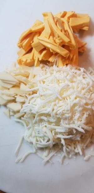 正宗Mac&cheese,在美国很受欢迎的芝士通心粉，内有芝士酱的做法的做法 步骤5