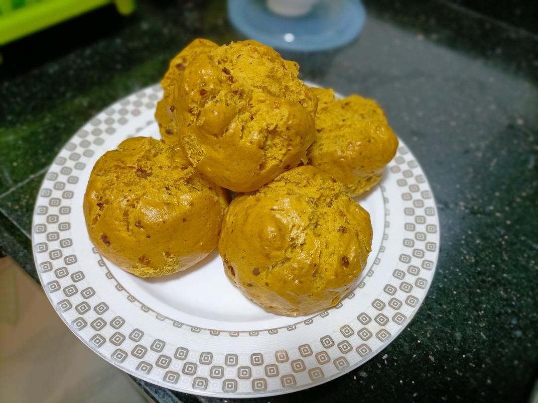 不加一滴水的南瓜开花馒头，纯南瓜泥和面，无需泡打粉，枣香浓郁个个开花