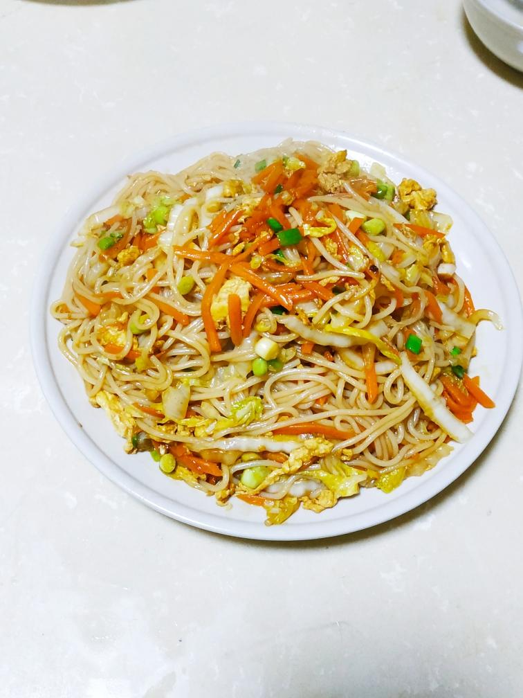 【素炒米线的做法步骤图,素炒米线怎么做好吃】做吃货不易_下厨房