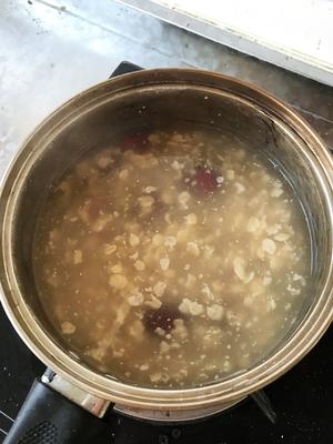 藕粉燕麦红枣粥的做法 步骤4