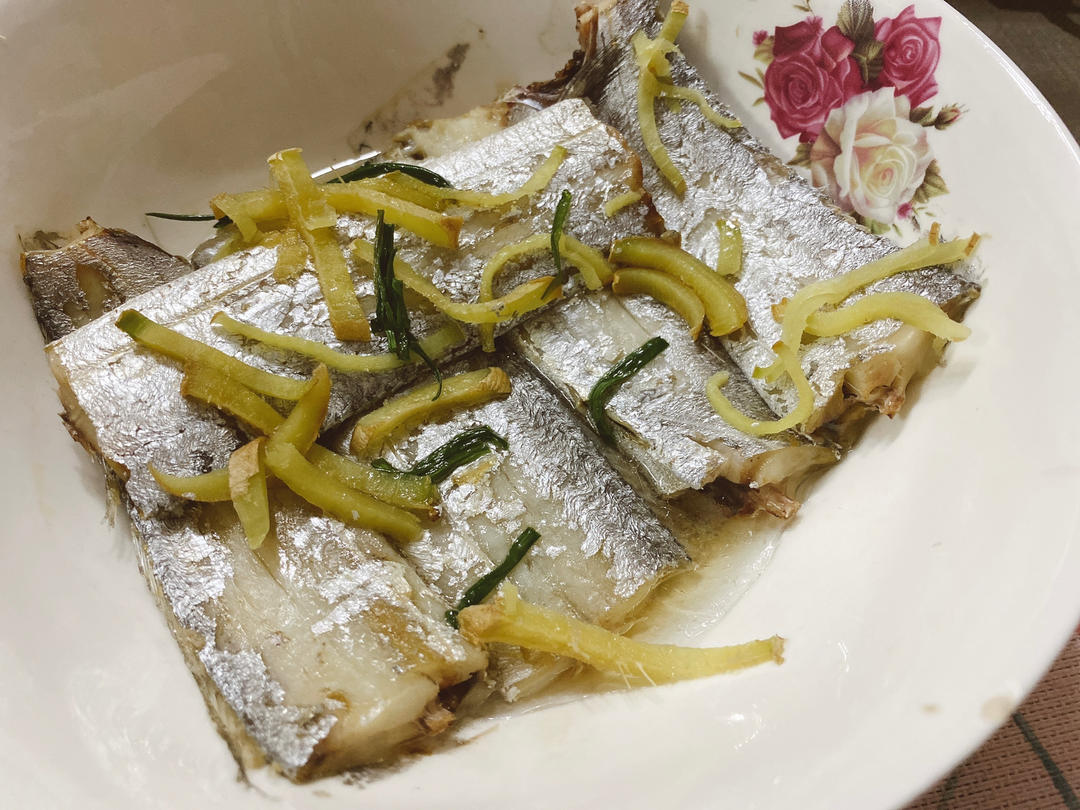 不煎不炸好吃健康的＃清蒸带鱼