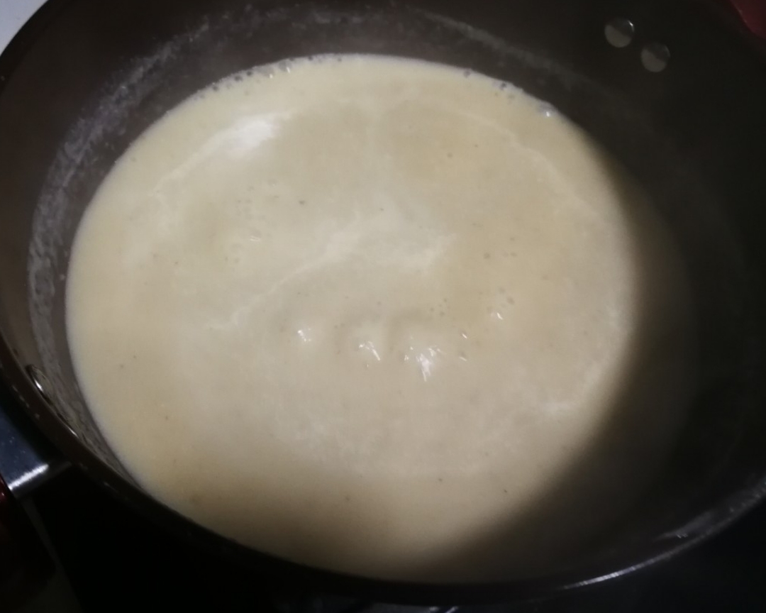 法国奶油蘑菇汤(世界三大名汤之二)的做法 步骤3