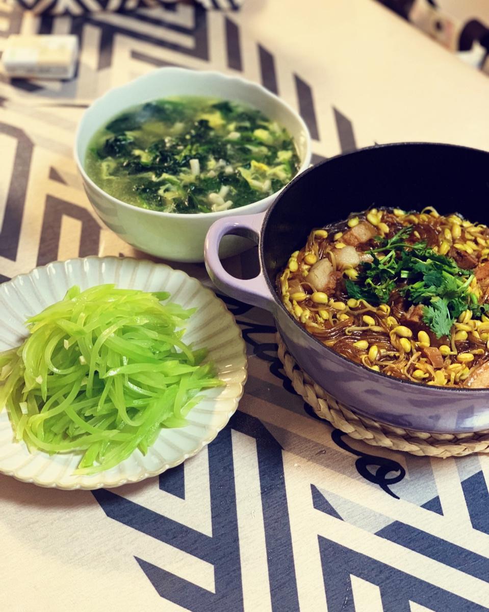 黄豆芽烧五花肉