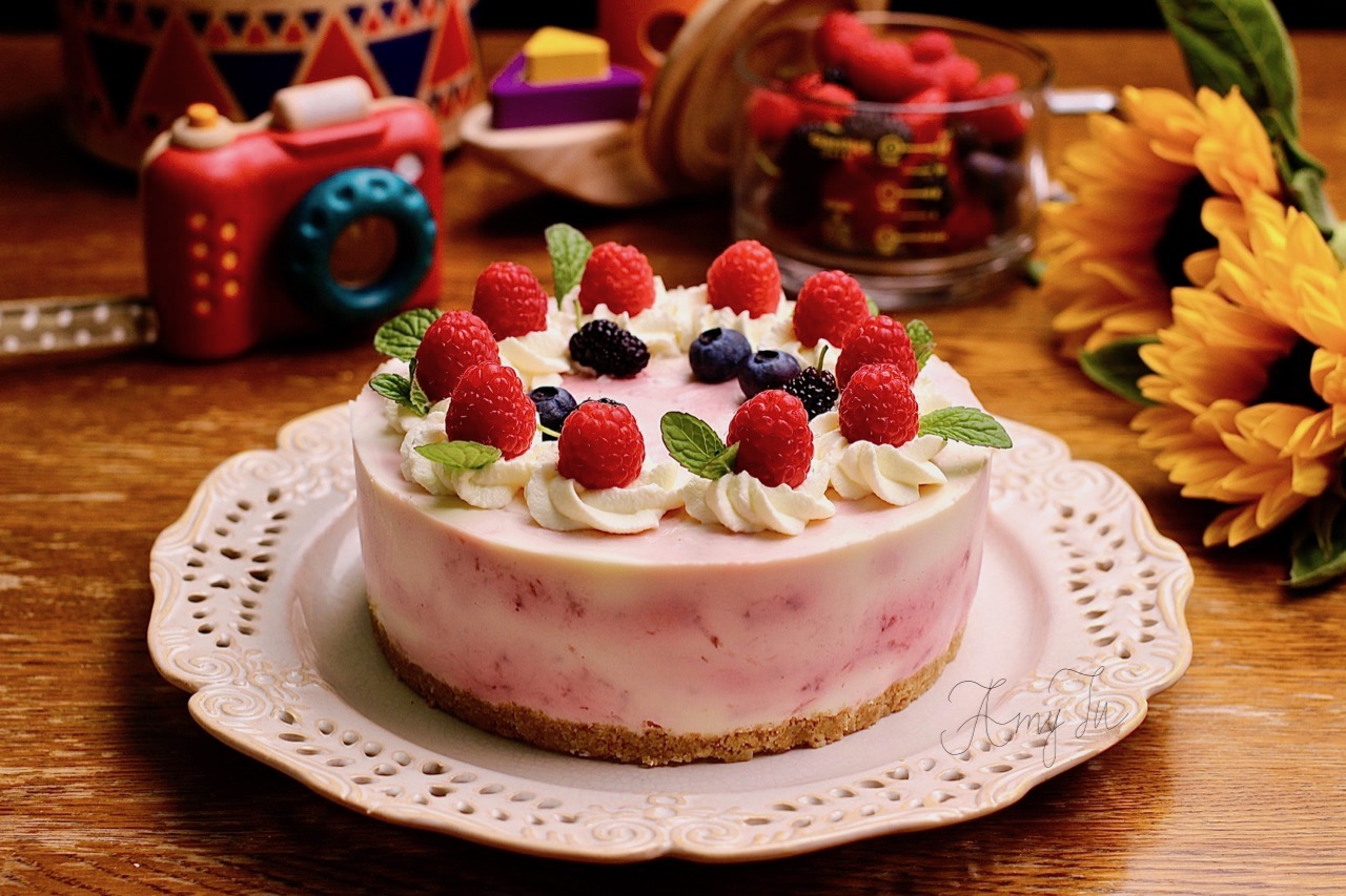 【梦幻双色】草莓酸奶乳酪蛋糕