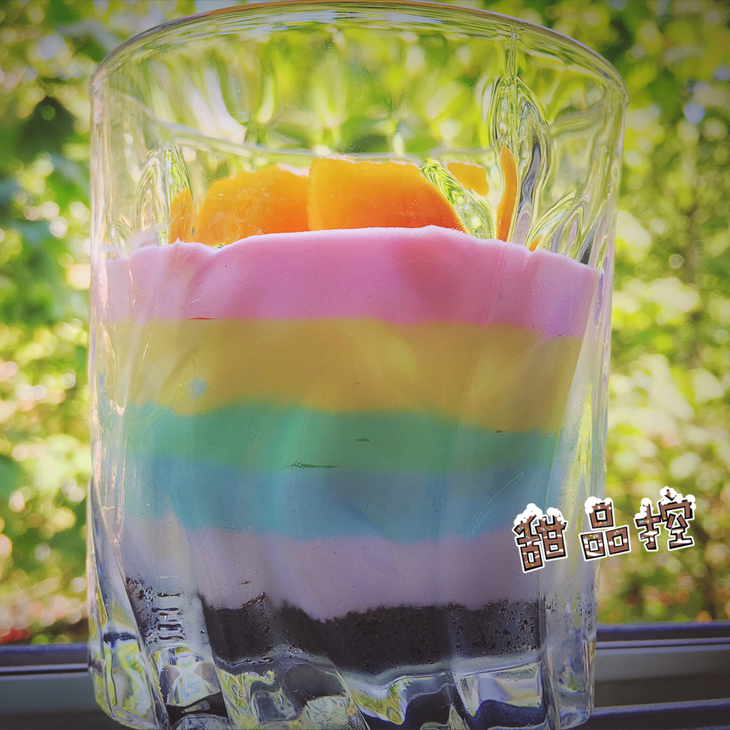 彩虹慕斯杯