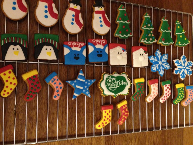 圣诞卡通糖霜饼干--圣诞企鹅和雪人