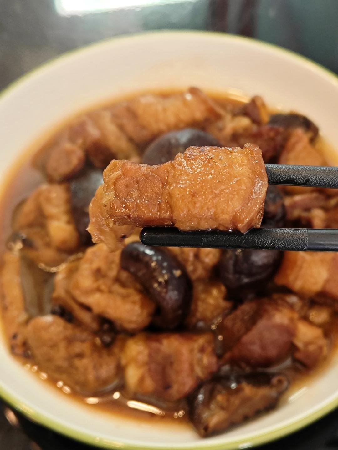 香菇腐竹烧肉
