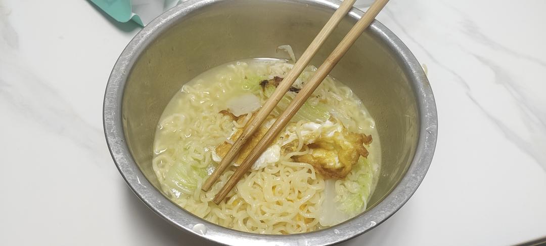白菜鸡蛋面