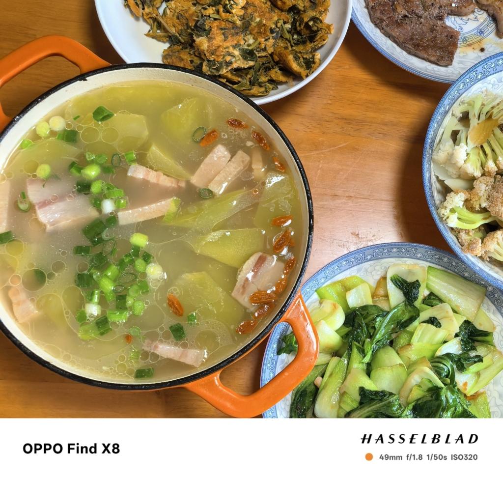 鲜掉眉毛莴笋鸡汤