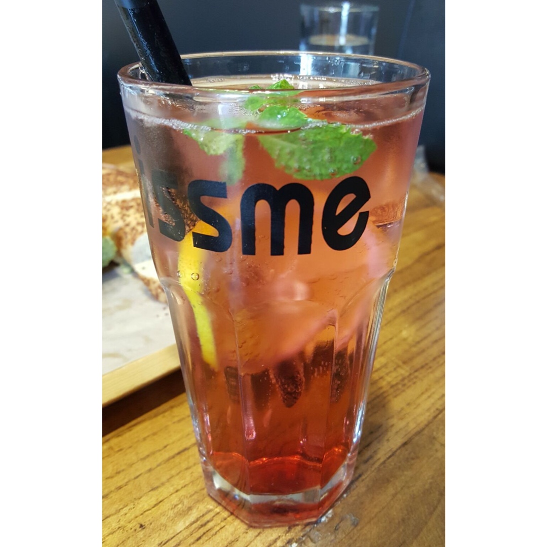 我得意地吃(˶‾᷄ ⁻̫ ‾᷅˵)